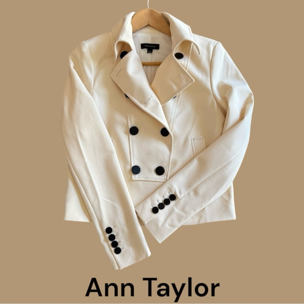 Ann Taylor | Cream Double-Breasted Fitted Crop Blazer, Size 4, NWT - Picture 3 of 15
